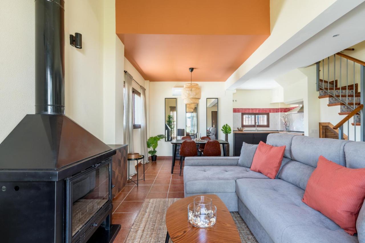 Casa Rural Sierramagna De 2 Dormitorios El Ronquillo エクステリア 写真